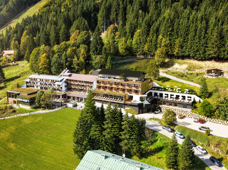 Biohotel mit modernem Wellnessbereich Sauna und Schwimmbad im Allgäu