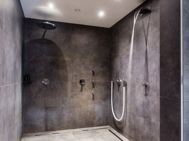 Eisduschen Kneipp Wellnessbereich Biohotel