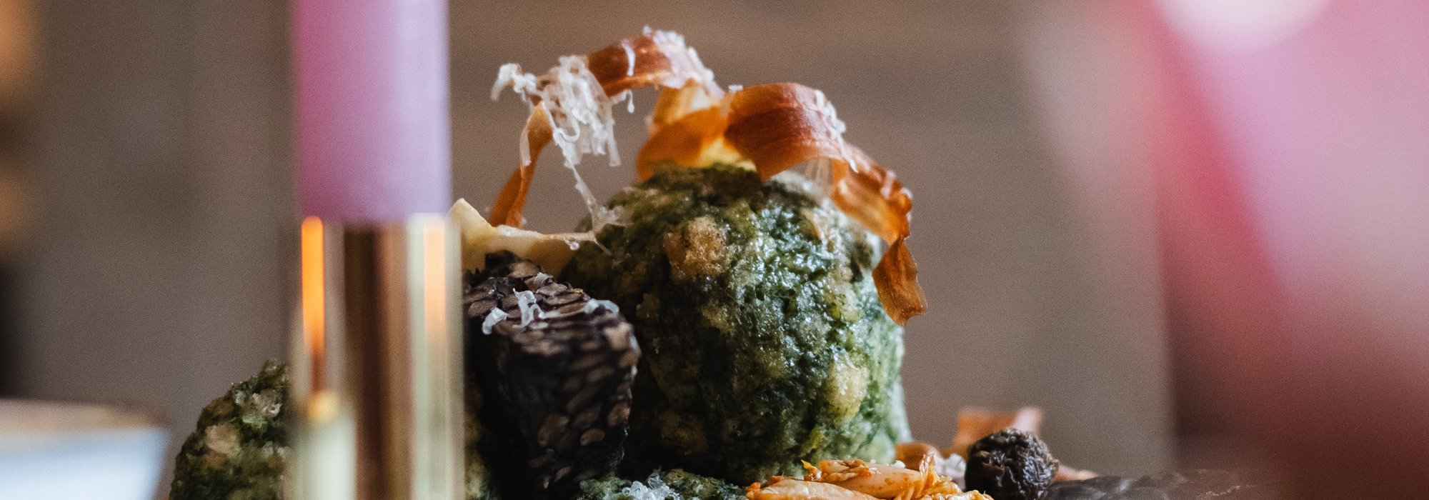 Spinatknödel mit veganer Hollandaise